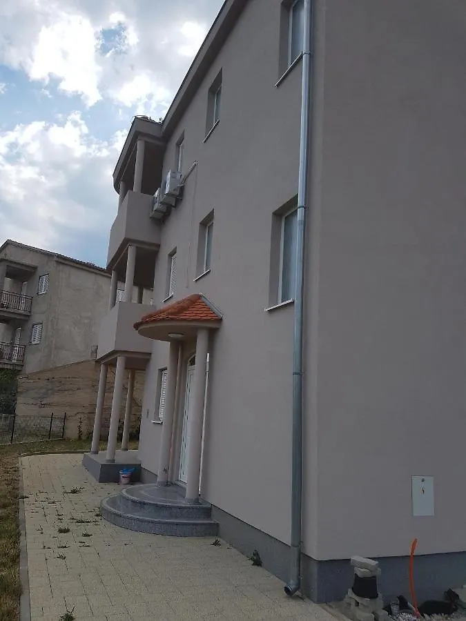 Apartment Novi Vinodolski 16998B