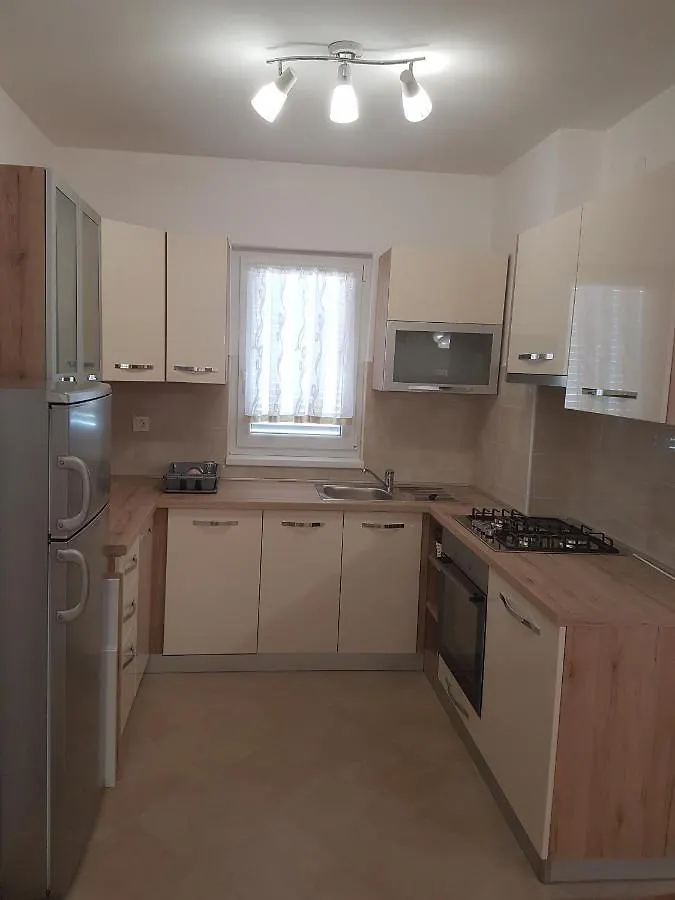 Apartment Novi Vinodolski 16998B